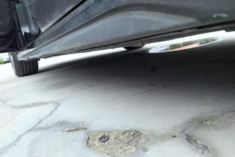 Used Lynk & Co 03 2021 1.5TD DCT JingPlus Left Side Sill