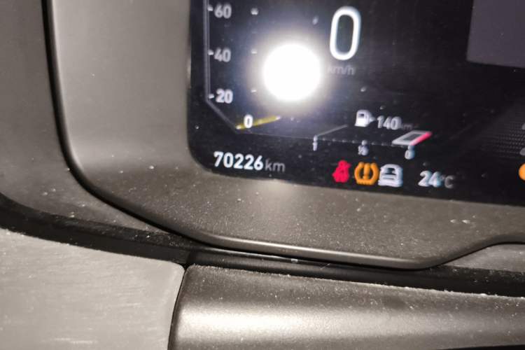 Used Lynk & Co 03 2021 2.0TD Automatic Trendy Champion Edition Odometer Close Up