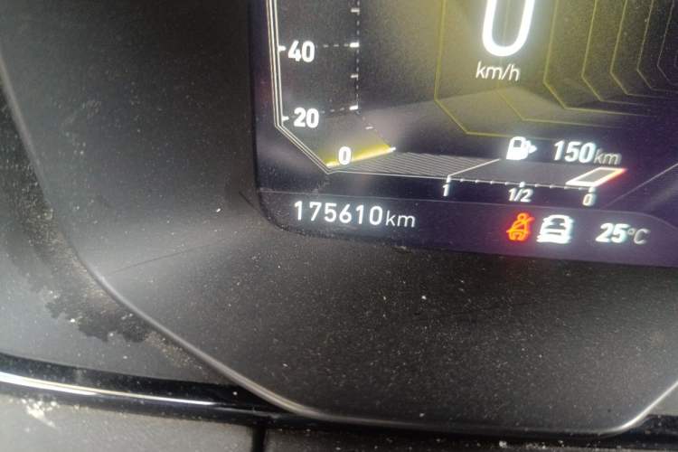 Used Lynk & Co 03 2021 1.5TD DCT Jing Champion Edition Odometer Close Up