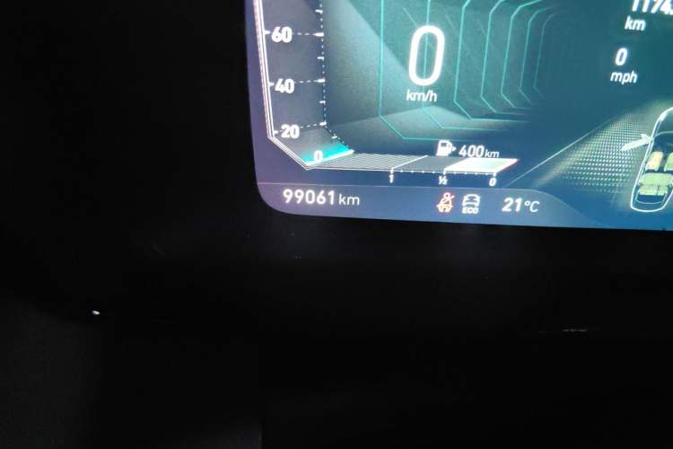 Used Lynk & Co 03 2021 1.5TD DCT Jing Champion Edition Odometer Close Up