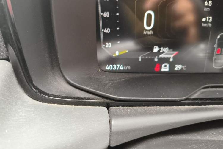 Used Lynk & Co 03 2021 1.5TD DCT Jing Champion Edition Odometer Close Up