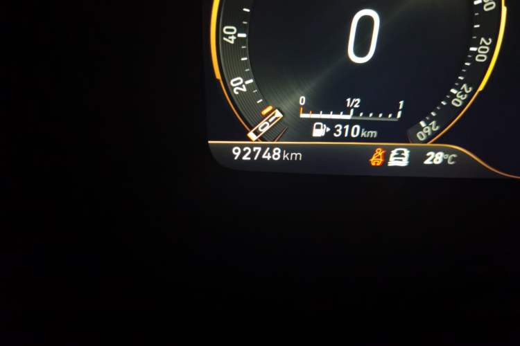 Used Lynk & Co 03 2021 1.5TD DCT Jing Champion Edition Odometer Close Up
