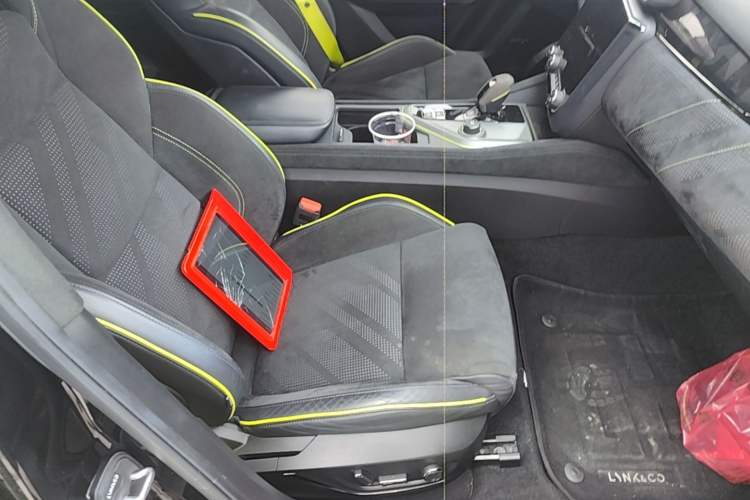 Used Lynk & Co 03 2021 03+ 2.0TD Automatic Wind-Chasing Edition Right Front Seat