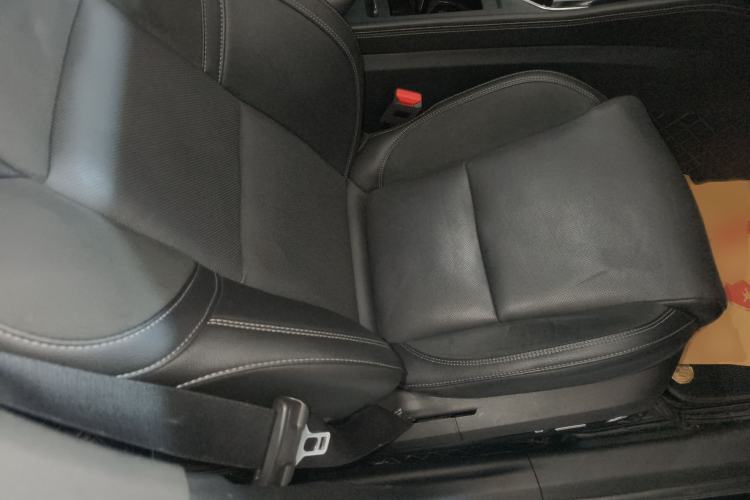 Used Lynk & Co 03 2021 2.0TD Automatic JingPro Right Front Seat