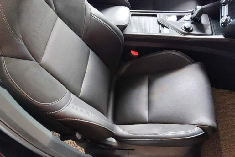 Used Lynk & Co 03 2021 2.0TD Automatic Trendy Champion Edition Right Front Seat