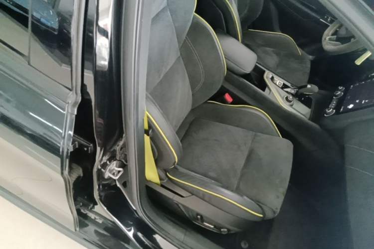 Used Lynk & Co 03 2021 03+ 2.0TD Automatic Wind-Chasing Edition Right Front Seat