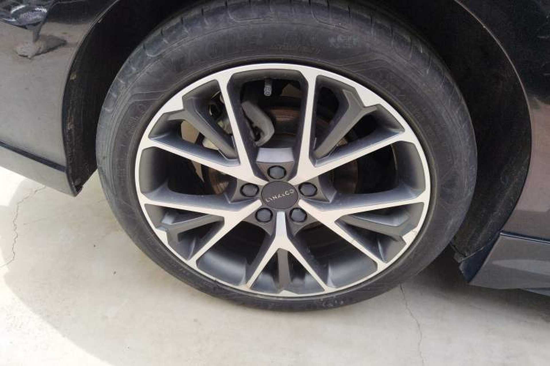 Used Lynk & Co 03 2021 2.0TD Automatic Trendy Champion Edition Right Rear Wheel Hub
