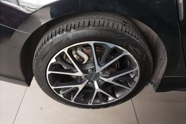 Used Lynk & Co 03 2021 1.5TD DCT Jing Champion Edition Right Rear Wheel Hub