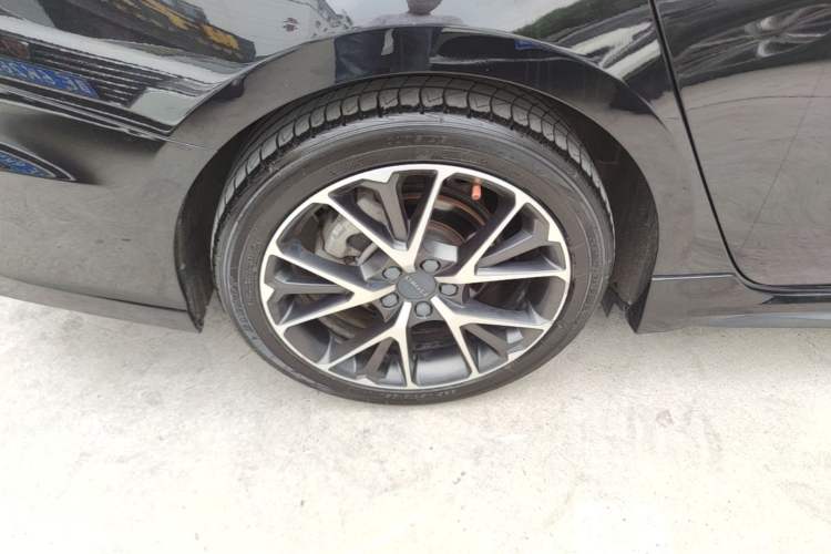 Used Lynk & Co 03 2021 1.5TD DCT Jing Champion Edition Right Rear Wheel Hub