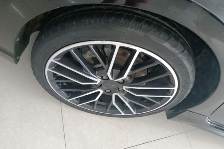 Used Lynk & Co 03 2021 03+ 2.0TD Automatic Wind-Chasing Edition Right Rear Wheel Hub