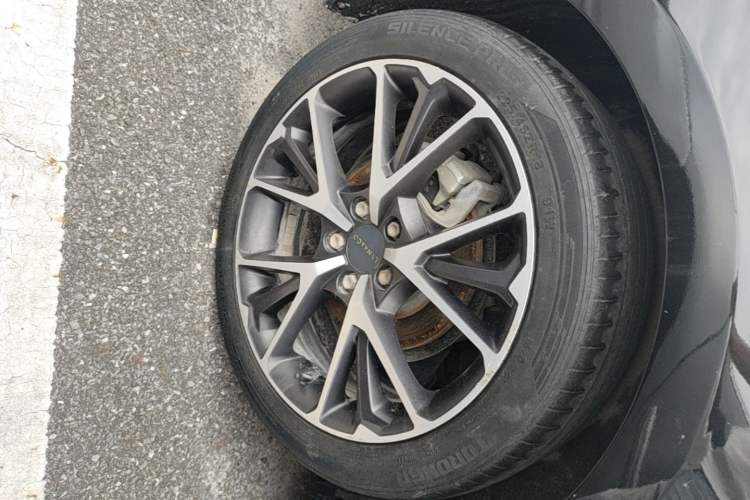 Used Lynk & Co 03 2021 1.5TD DCT Jing Champion Edition Right Rear Wheel Hub