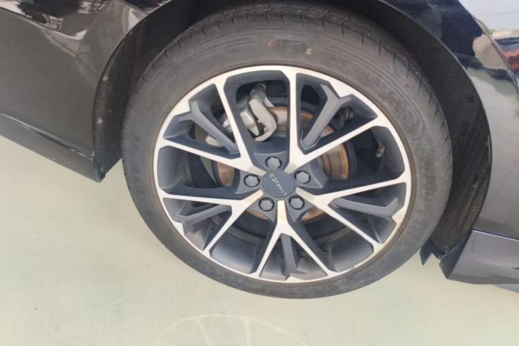 Used Lynk & Co 03 2021 1.5TD DCT Jing Champion Edition Right Rear Wheel Hub