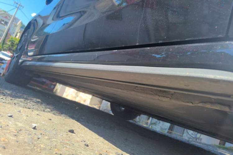 Used Lynk & Co 03 2021 2.0TD Automatic Trendy Champion Edition Right Side Sill