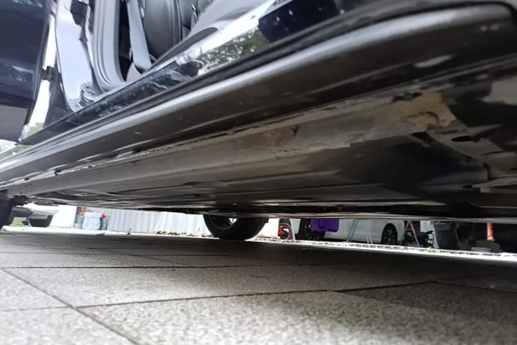 Used Lynk & Co 03 2021 2.0TD Automatic Trendy Champion Edition Right Side Sill