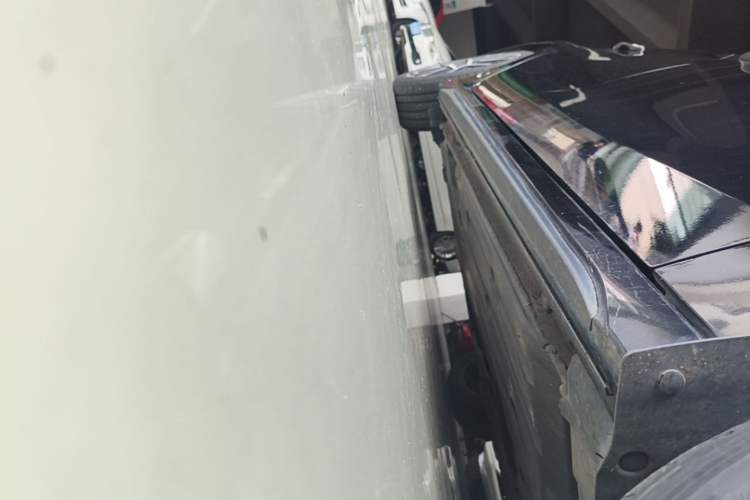Used Lynk & Co 03 2021 1.5TD DCT Jing Champion Edition Right Side Sill