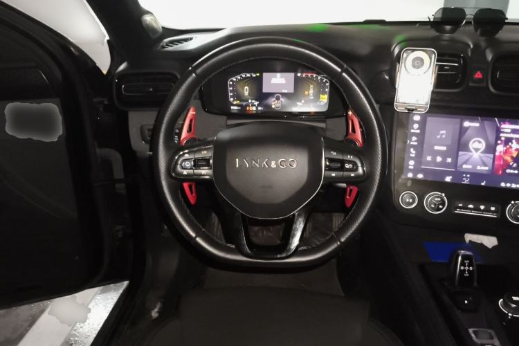Used Lynk & Co 03 2021 2.0TD Automatic Trendy Champion Edition Steering Wheel
