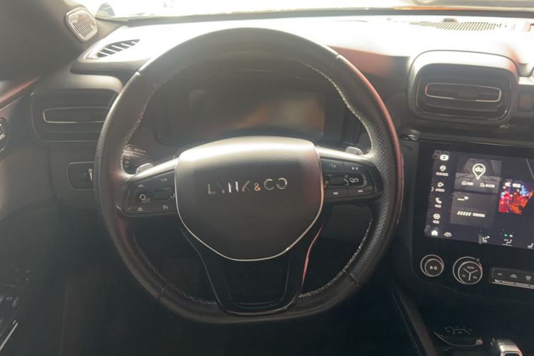 Used Lynk & Co 03 2021 2.0TD Automatic Trendy Champion Edition Steering Wheel