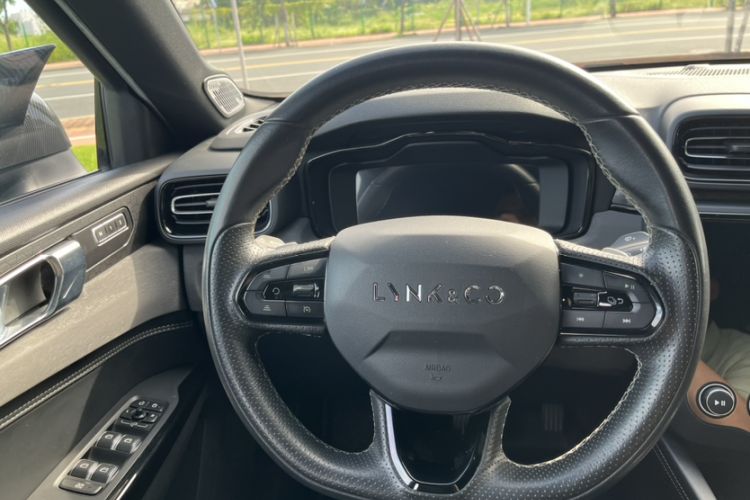 Used Lynk & Co 03 2021 1.5TD DCT JingPro Steering Wheel