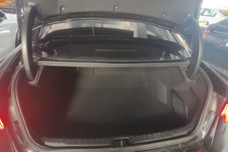 Used Lynk & Co 03 2021 2.0TD Automatic JingPro Trunk