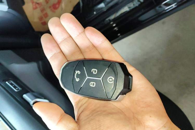 Used Lynk & Co 03 2021 2.0TD Automatic Trendy Champion Edition Vehicle Key