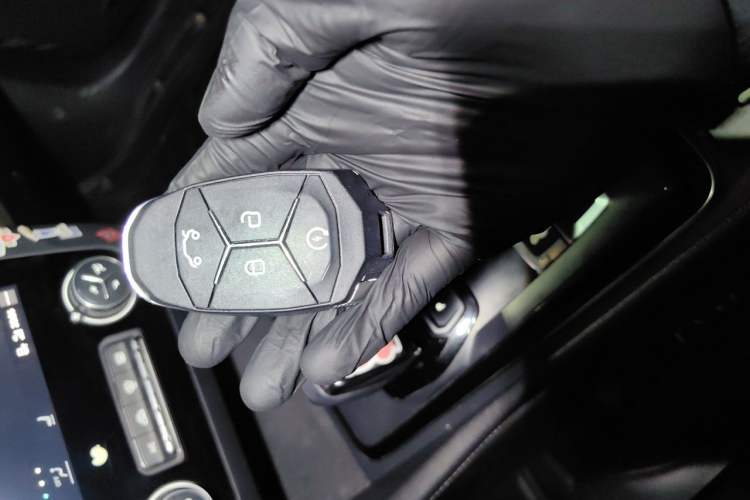 Used Lynk & Co 03 2021 1.5TD DCT Jing Champion Edition Vehicle Key