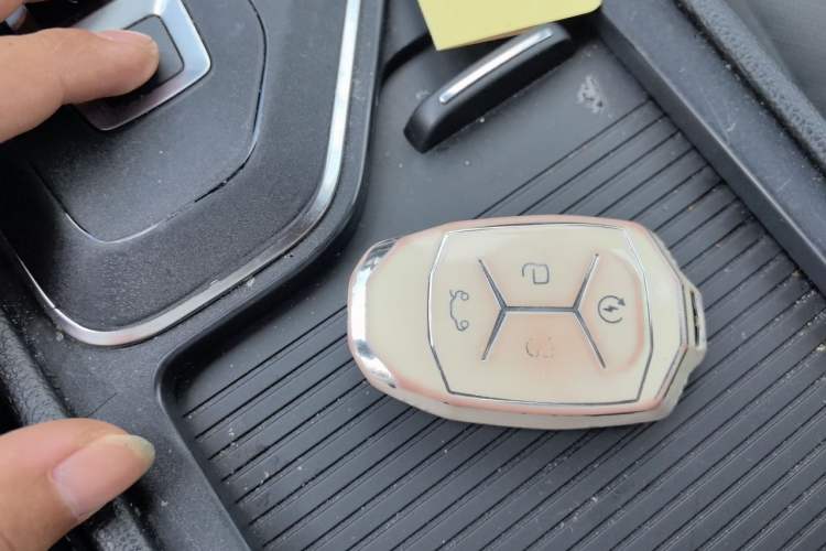 Used Lynk & Co 03 2021 1.5TD DCT Jing Champion Edition Vehicle Key