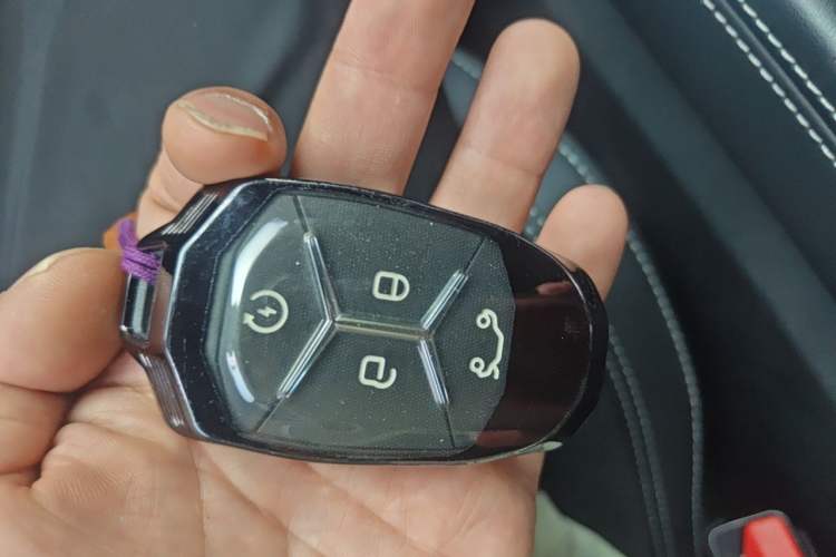 Used Lynk & Co 03 2021 2.0TD Automatic Jing Plus Vehicle Key