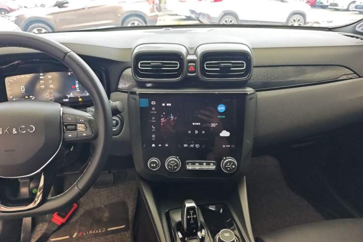 Used Lynk & Co 03 2021 1.5TD DCT Jing Champion Edition Audio And AC Panel