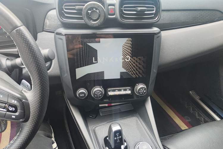 Used Lynk & Co 03 2021 2.0TD Automatic Trendy Champion Edition Audio And AC Panel