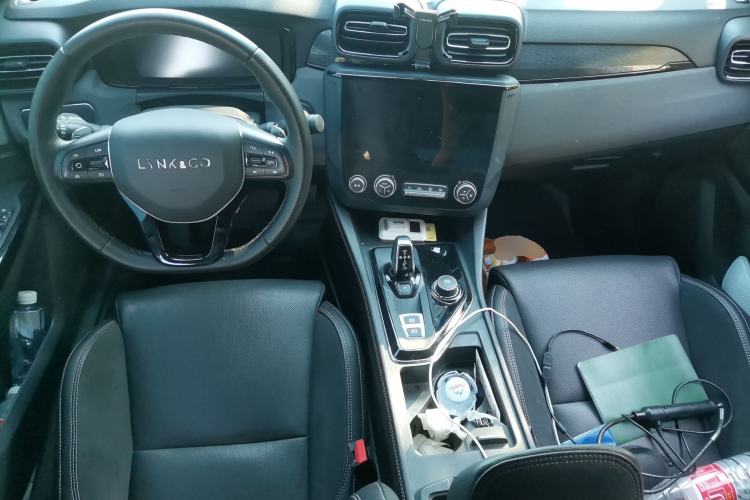 Used Lynk & Co 03 2021 1.5TD DCT Jing Champion Edition Center Console
