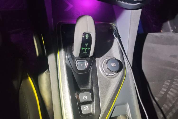 Used Lynk & Co 03 2021 03+ 2.0TD Automatic Wind-Chasing Edition Gear Lever