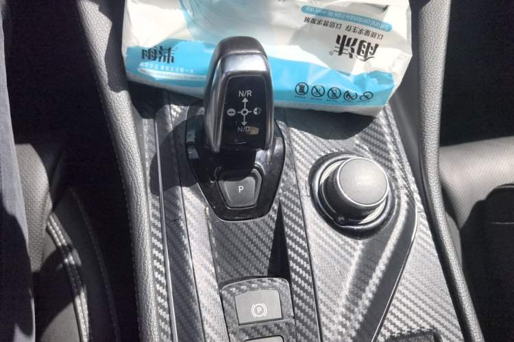 Used Lynk & Co 03 2021 1.5TD DCT Jing Champion Edition Gear Lever