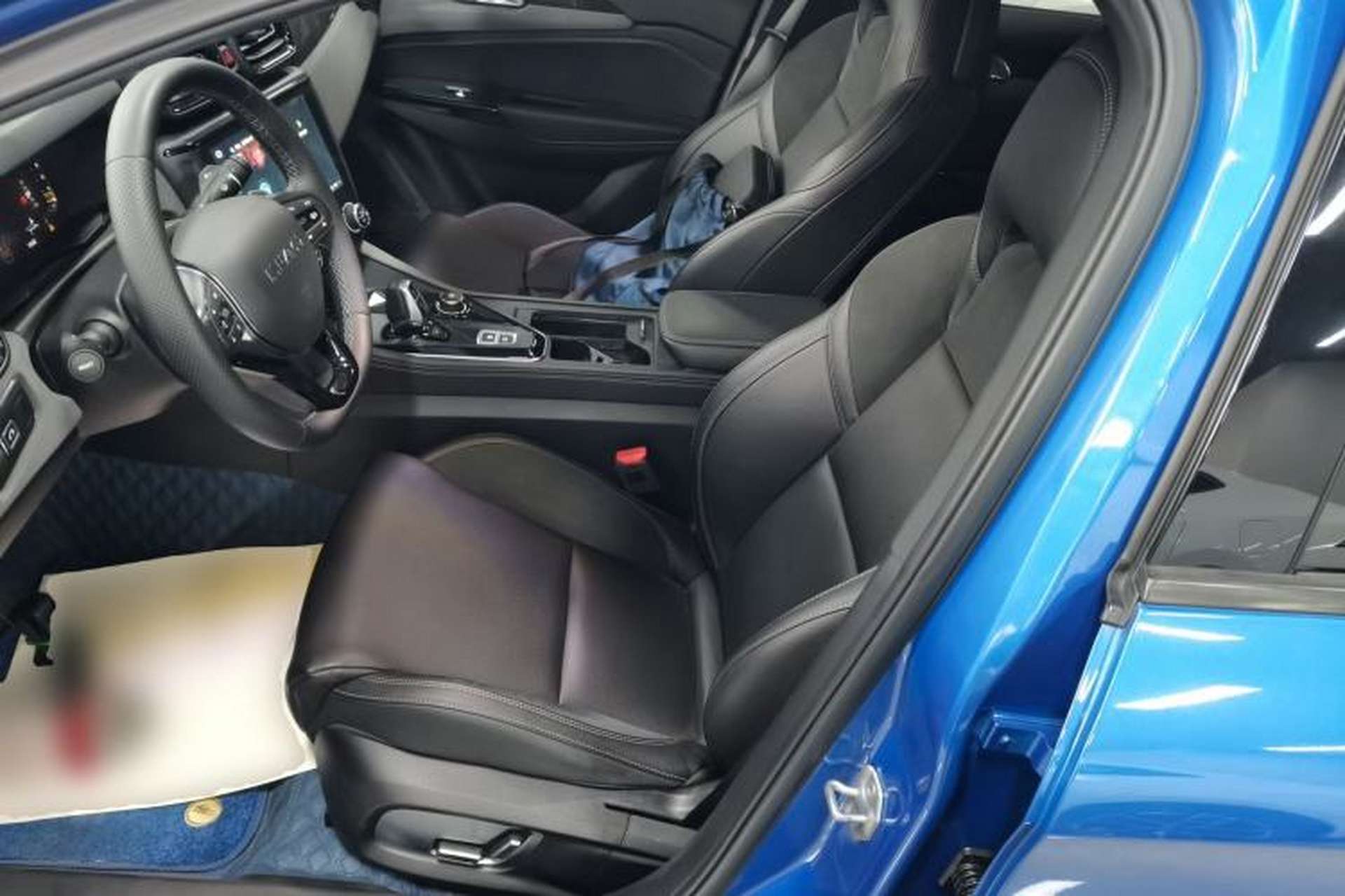 Used Lynk & Co 03 2021 2.0TD Automatic Jing Plus Left Front Seat