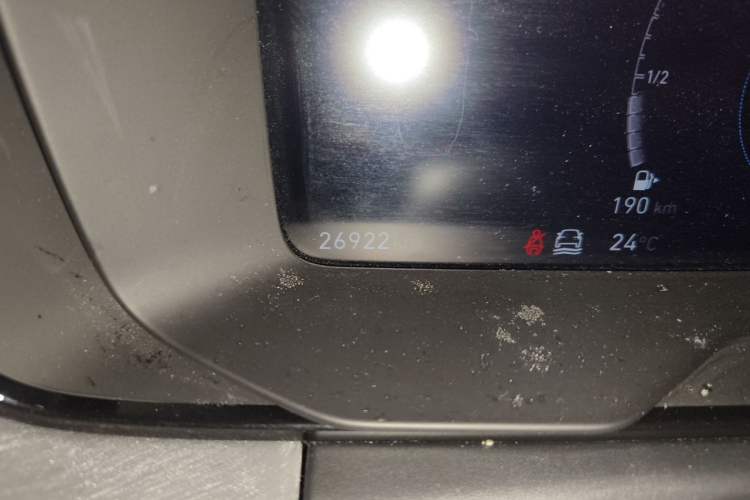 Used Lynk & Co 03 2021 1.5TD DCT JingPro Odometer Close Up