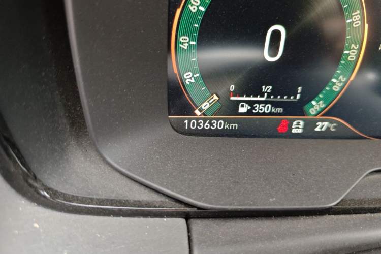 Used Lynk & Co 03 2021 1.5TD DCT JingPlus Odometer Close Up