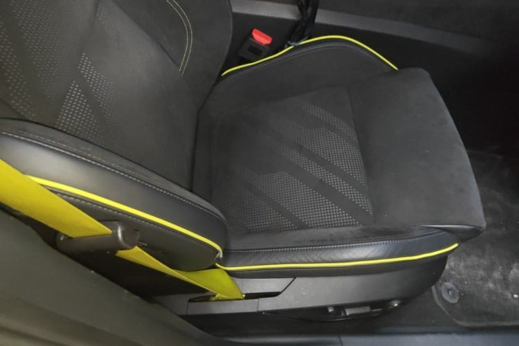 Used Lynk & Co 03 2021 03+ 2.0TD Automatic Wind-Chasing Edition Right Front Seat