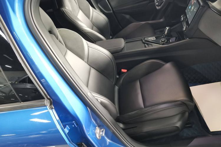 Used Lynk & Co 03 2021 2.0TD Automatic Jing Plus Right Front Seat