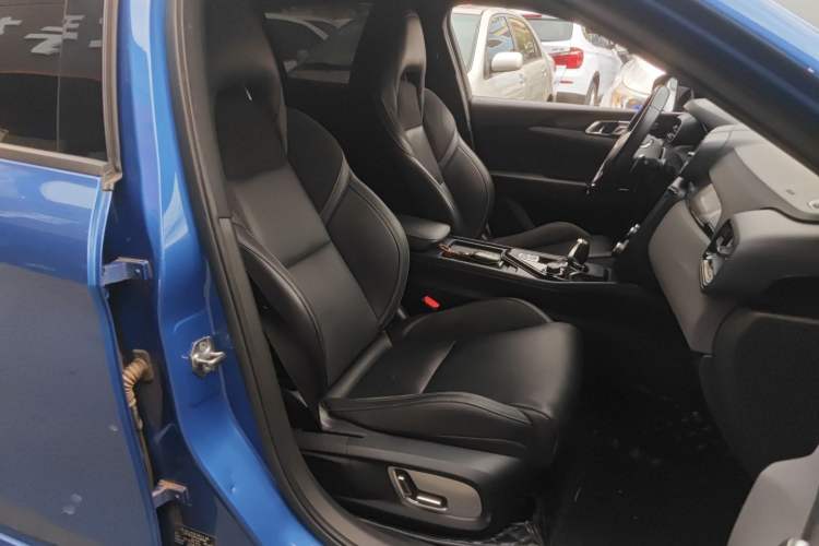 Used Lynk & Co 03 2021 1.5TD DCT Jing Champion Edition Right Front Seat
