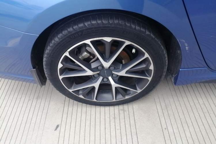 Used Lynk & Co 03 2021 1.5TD DCT Jing Champion Edition Right Rear Wheel Hub