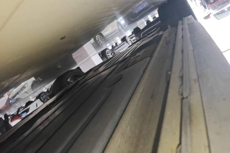 Used Lynk & Co 03 2021 03+ 2.0TD Automatic Wind-Chasing Edition Right Side Sill