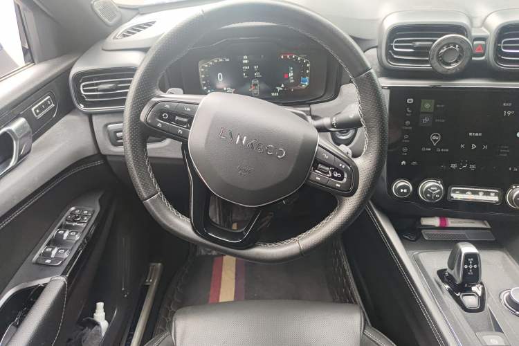 Used Lynk & Co 03 2021 2.0TD Automatic Trendy Champion Edition Steering Wheel