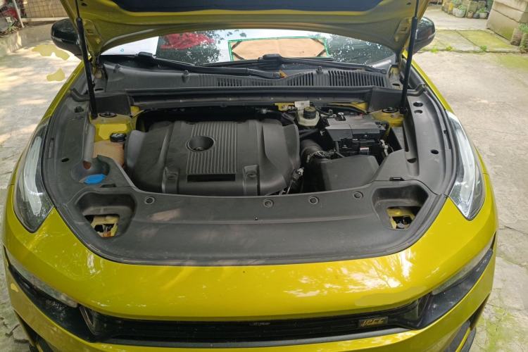 Used Lynk & Co 03 2021 03+ 2.0TD Automatic Wind-Chasing Edition Engine Bay