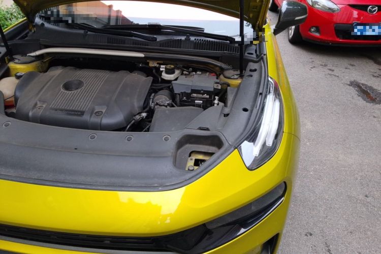 Used Lynk & Co 03 2021 03+ 2.0TD Automatic Wind-Chasing Edition Engine Bay Left