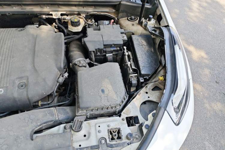 Used Lynk & Co 03 2021 2.0TD Automatic Trendy Champion Edition Engine Bay Left