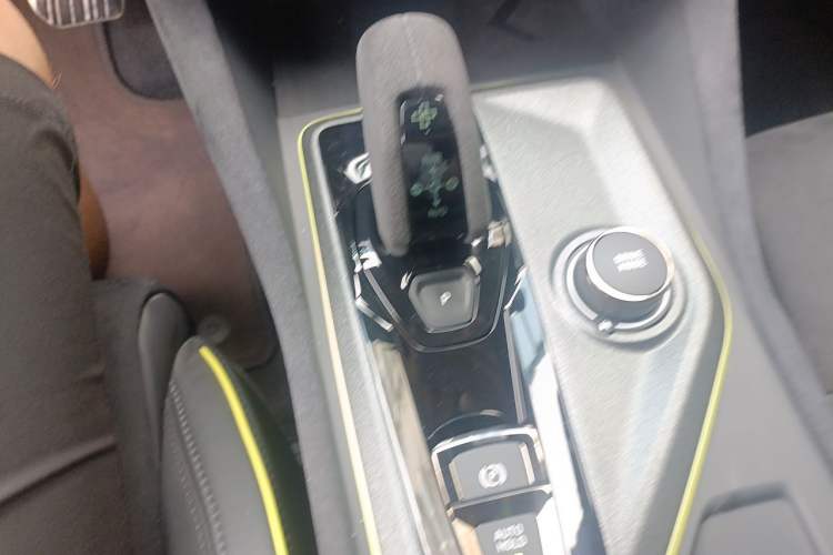 Used Lynk & Co 03 2021 03+ 2.0TD Automatic Wind-Chasing Edition Gear Lever