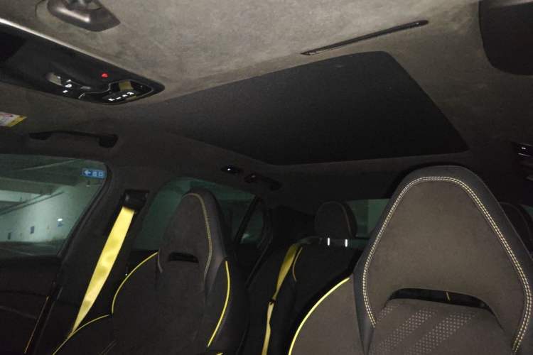Used Lynk & Co 03 2021 03+ 2.0TD Automatic Wind-Chasing Edition Headliner