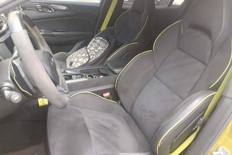 Used Lynk & Co 03 2021 03+ 2.0TD Automatic Wind-Chasing Edition Left Front Seat