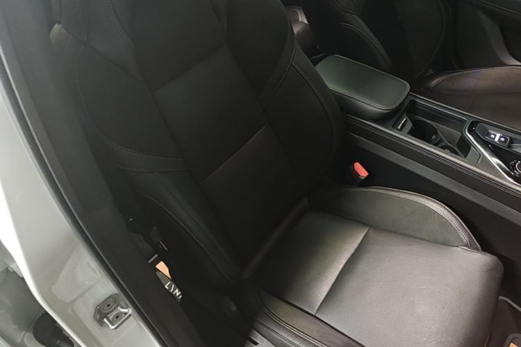 Used Lynk & Co 03 2021 2.0TD Automatic Trendy Champion Edition Right Front Seat