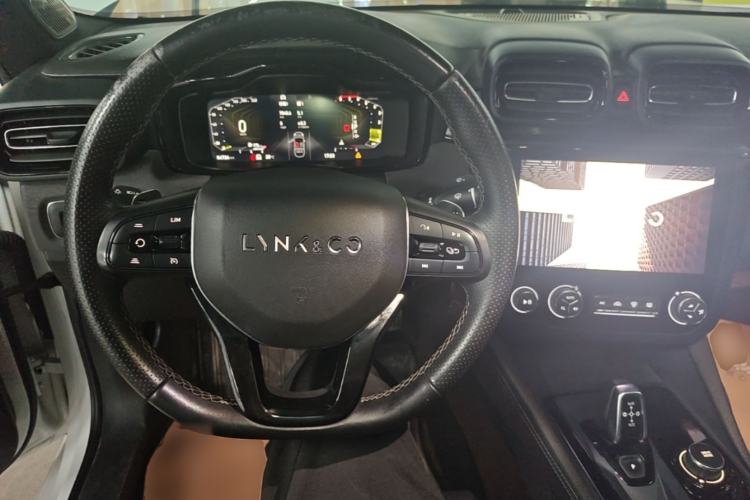 Used Lynk & Co 03 2021 2.0TD Automatic Trendy Champion Edition Steering Wheel