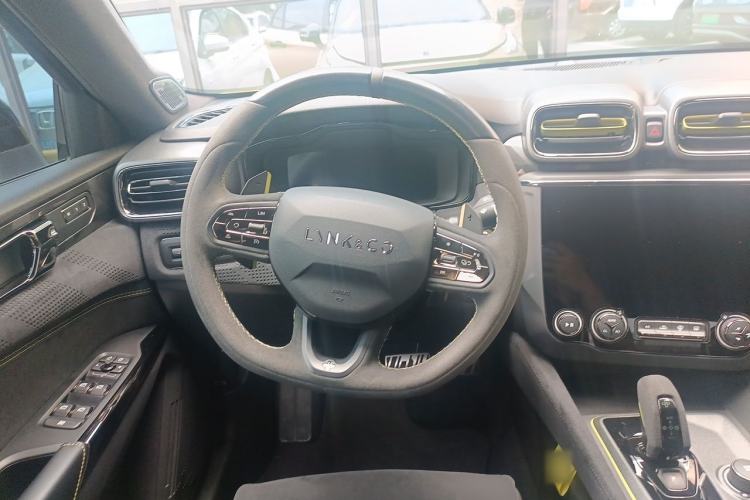 Used Lynk & Co 03 2021 03+ 2.0TD Automatic Wind-Chasing Edition Steering Wheel